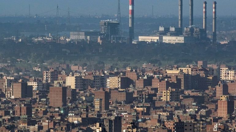 L'Egypte réduit l'éclairage pour augmenter ses réserves de change
