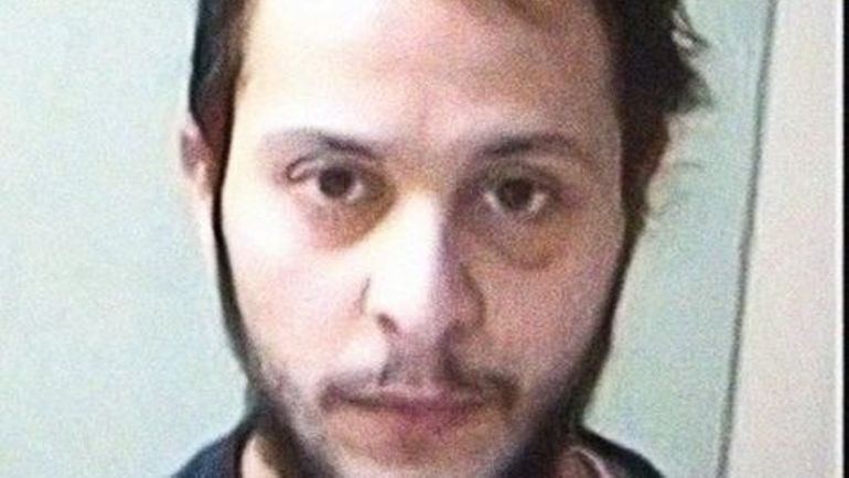 Mobilier fixé au sol, brouillage téléphonique& Quelles sont les conditions de détention de Salah Abdeslam ?