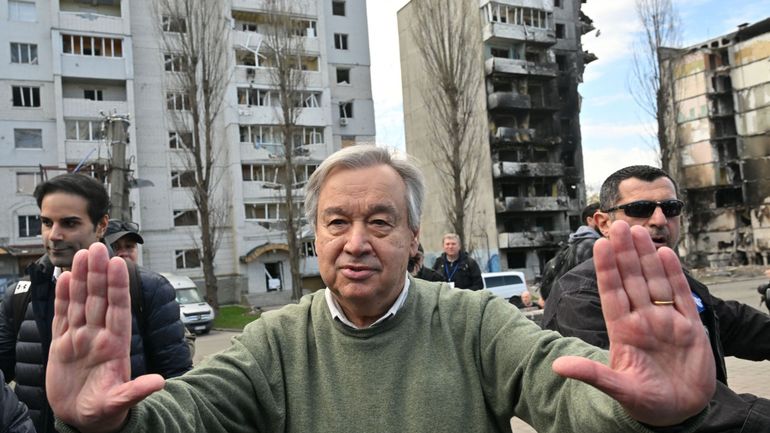 Guerre en Ukraine : Antonio Guterres (ONU) s'indigne dans les décombres de Borodianka et de Boutcha