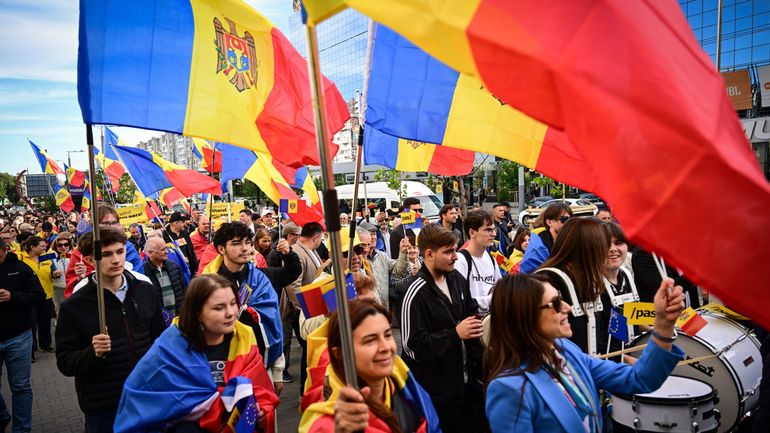 Moldavie : malgré les accusations d'ingérence russe, le parti pro-européen de la présidente Maia Sandu arrive en tête des législatives