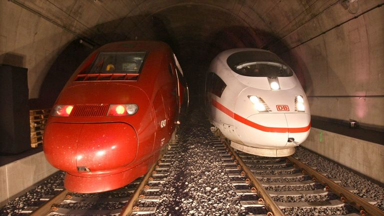 300 passagers d'un train en panne coincés pendant 3 heures dans le tunnel de Soumagne