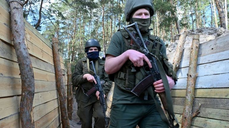 Guerre en Ukraine : Moscou annonce l'évacuation de près de 50 civils à Marioupol