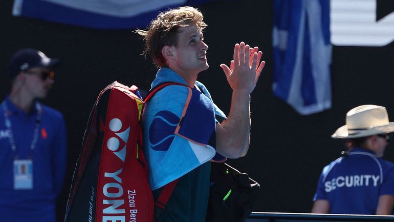 Il a tout tenté : le "lucky-loser" Zizou Bergs prend un set à Tsitsipas avant de s'incliner