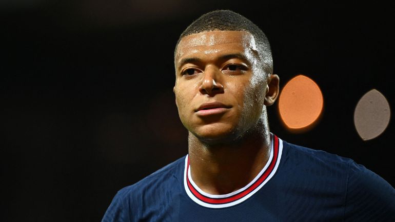 Mercato : Le Real Madrid offre 160 millions d'euros pour Kylian Mbappé, le PSG refuse