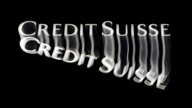 La fragilité du Credit Suisse fait trembler les bourses européennes et inquiète ses clients