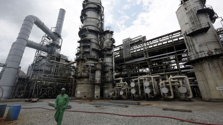 Nigeria : le bilan d'une explosion dans une raffinerie illégale monte à 110 morts
