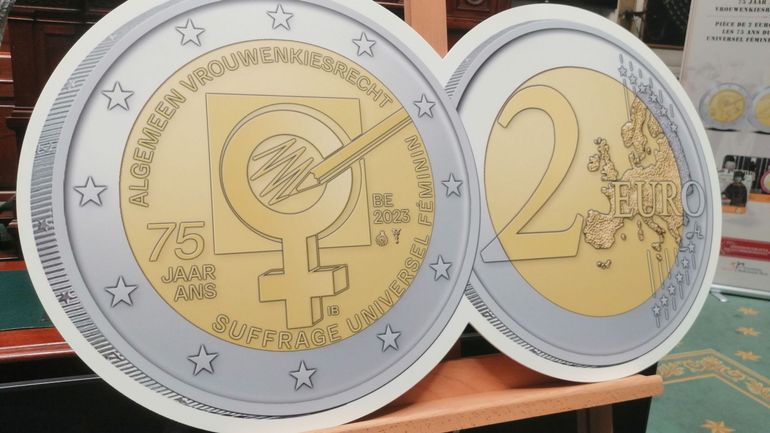 Egalité des genres : une pièce de 2 euros dévoilée à la Chambre, pour commémorer les 75 ans du suffrage universel féminin en Belgique