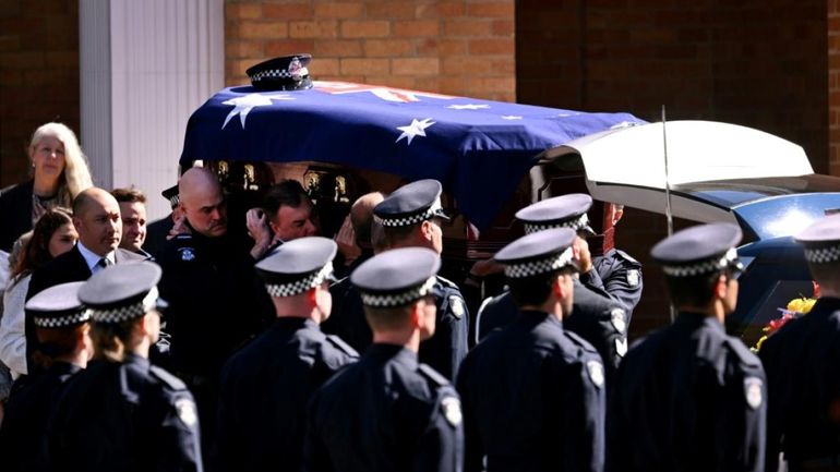Les autorités australiennes offrent 500.000 euros contre des renseignements menant à l'arrestation du meurtrier de deux policiers