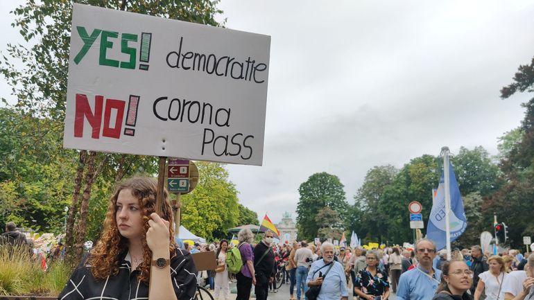 Coronavirus en Belgique : environ 3500 manifestants à Bruxelles au nom de la liberté sanitaire