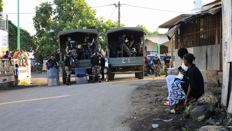 À Mayotte, le gouvernement français mobilise la police pour détruire les bidonvilles et 