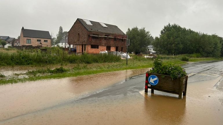 Brabant wallon : inondations à Chastre, Jodoigne et Mont-Saint-Guibert, débordement du Hain à Walhain