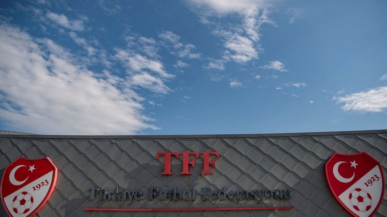 Coups de feu contre le siège de la Fédération turque de football