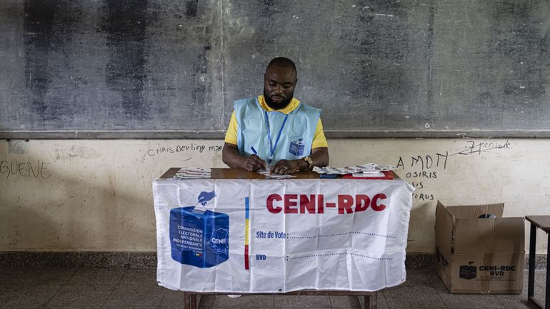 Elections en RDC : l'équipe de Tshisekedi appelle au calme, cinq opposants demandent l'annulation du scrutin
