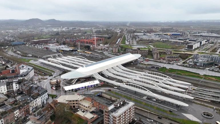 Gare de Mons : la nouvelle gare, flambant neuve, accueille (enfin) ses premiers navetteurs ce mercredi