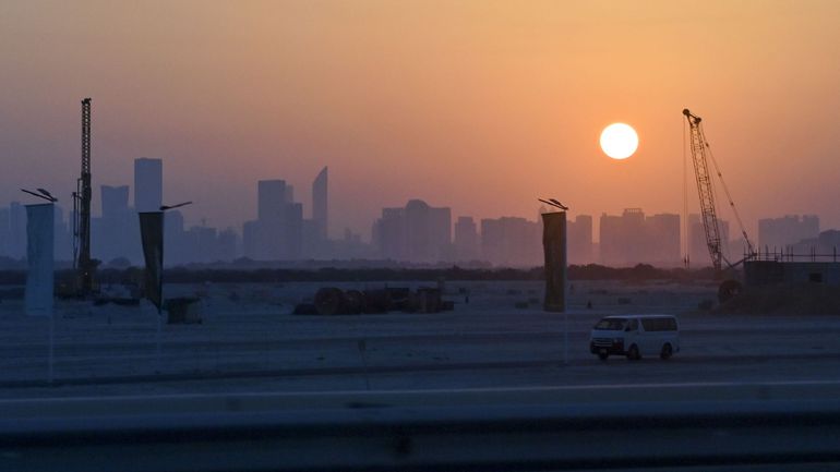 Abou Dhabi : explosion et incendie, 