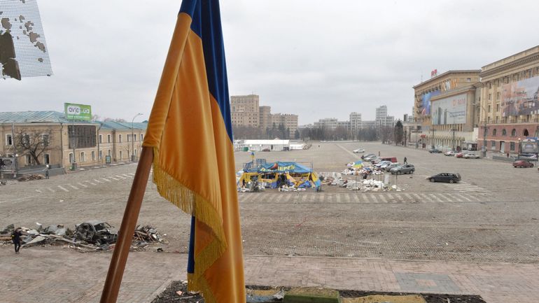 Guerre en Ukraine (direct) : la Russie dit avoir pris la ville de Kherson, dans le sud de l'Ukraine