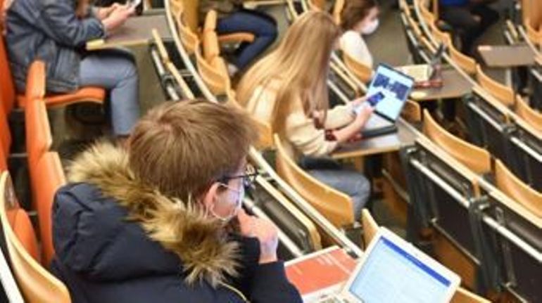 Des étudiants de l'UNamur et de l'ULiège veulent créer un parlement 