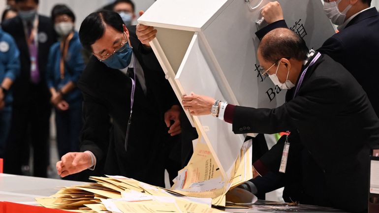 Hong Kong : participation historiquement basse au scrutin réservé aux 