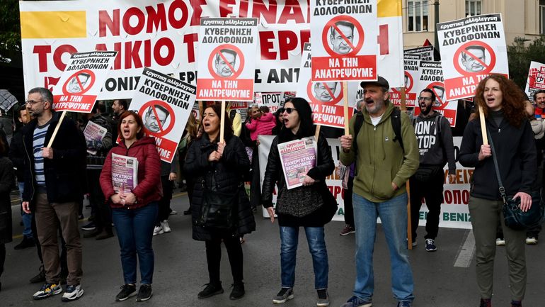 Catastrophe ferroviaire de Tempé en Grèce : le Parlement rejette la motion de censure contre le gouvernement Mitsotakis