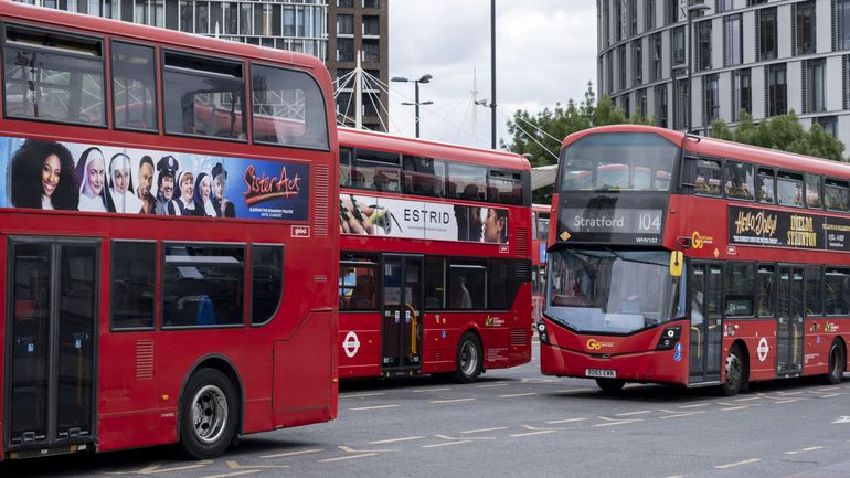 La ville de Londres lance une ligne de bus expérimentale pour aider les Londoniens juifs à se sentir 