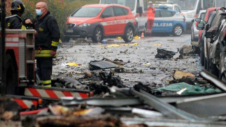 Un avion s'écrase au décollage à Milan, huit morts