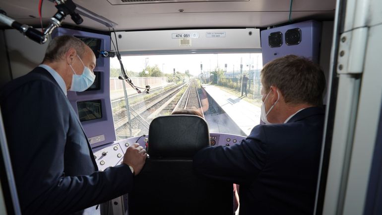 Allemagne : un train autonome sur les rails à Hambourg, 