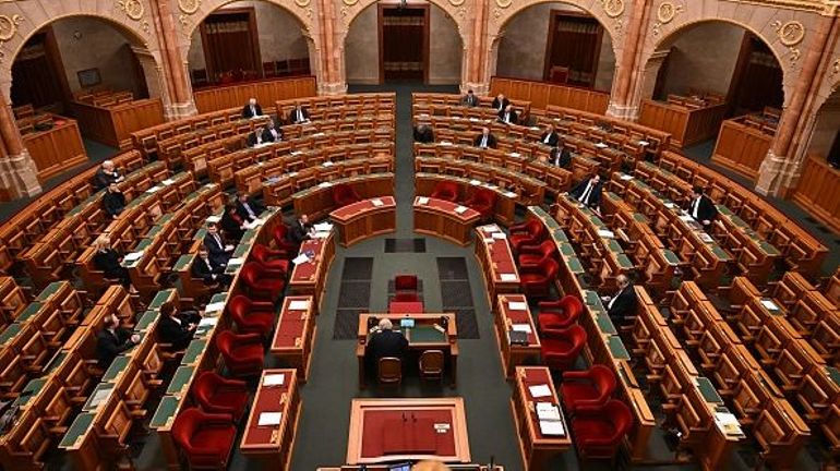 Otan : le Parlement hongrois ratifie l'adhésion de la Finlande