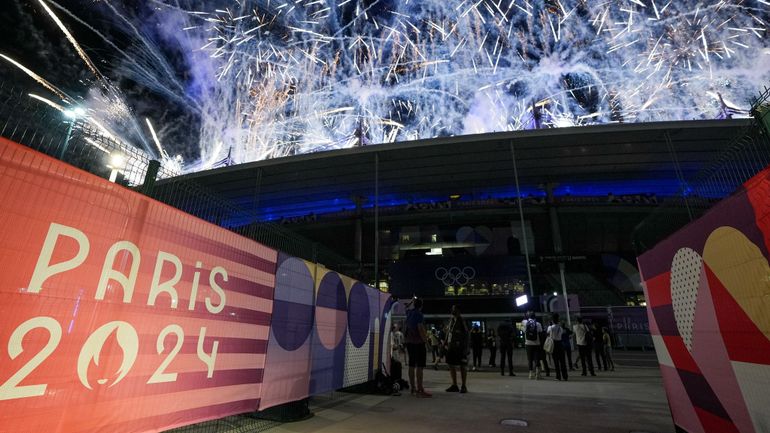 Paris et les Français tirent le rideau sur le Jeux Olympiques et se préparent au retour à 