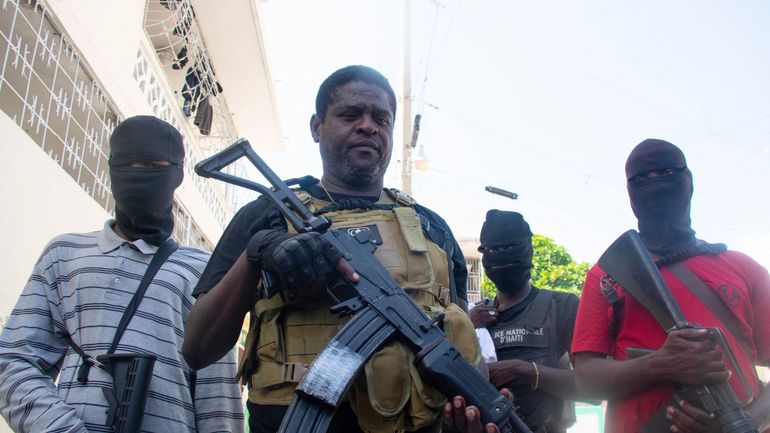 Haïti : un gang menace d'une "guerre civile" si le Premier ministre Ariel Henry reste au pouvoir