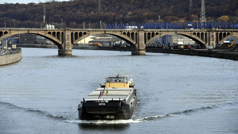 Légère progression du transport fluvial en Wallonie en 2021, malgré les inondations