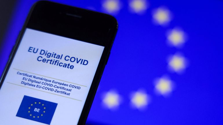 Coronavirus : accord pour prolonger d'un an le certificat Covid de l'Union européenne
