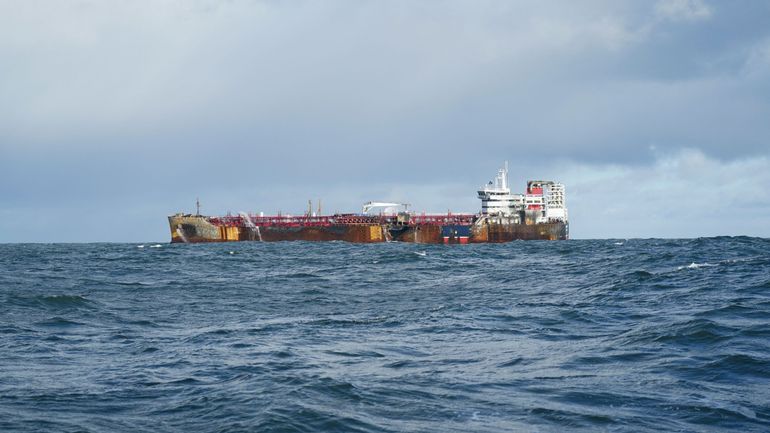 Collision en mer du Nord : des granulés de plastique découverts dans l'eau et sur le littoral de l'Angleterre