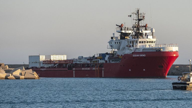 Italie : le navire ambulance Ocean Viking sauve 623 migrants au large de Lampedusa