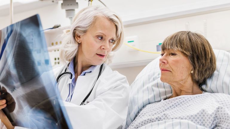 Le cancer du poumon en hausse chez les femmes, en baisse chez les hommes