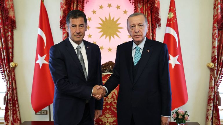 Élections en Turquie : l'ultranationaliste Sinan Ogan soutiendra Erdogan au second tour