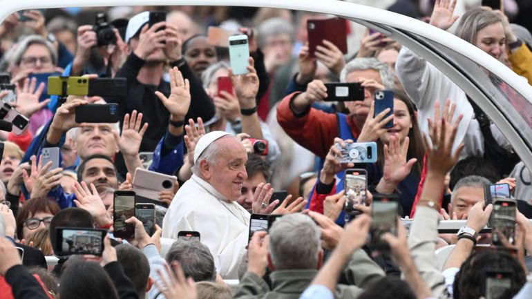 Eglise : le pape François dénonce la désinformation, les algorithmes et la concentration des réseaux sociaux