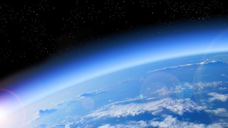 Le trou dans la couche d'ozone de l'hémisphère sud est plus grand que l'Antarctique