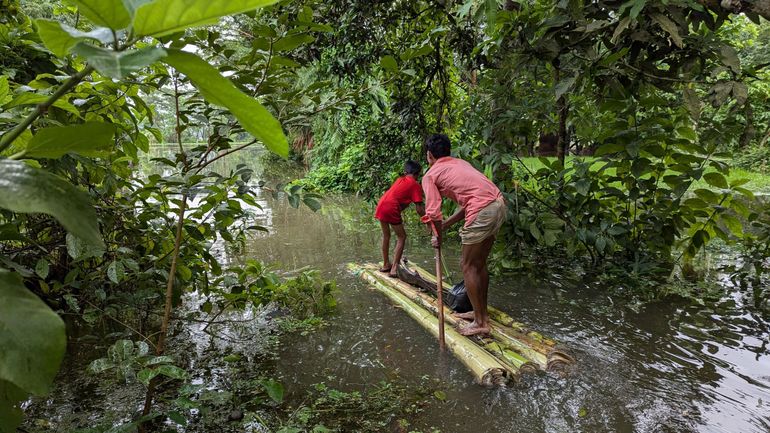 Bangladesh : plus de 200.000 personnes isolées à la suite d'inondations