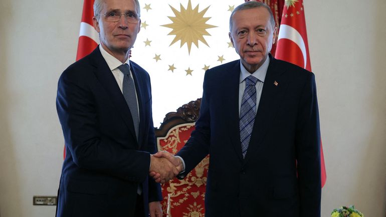 Elargissement de l'Otan : Jens Stoltenberg rencontrera lundi les dirigeants turc et suédois