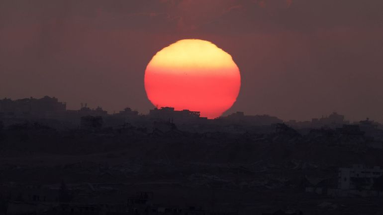 Guerre Israël-Gaza : Tel-Aviv annonce l'ouverture d'une nouvelle route pour permettre aux habitants de fuir Gaza