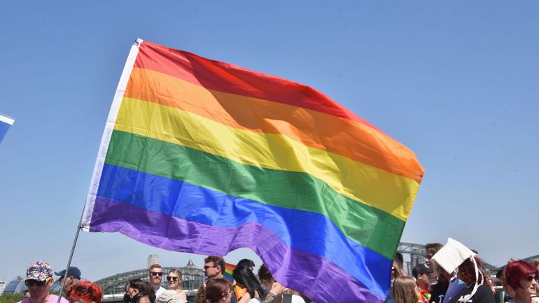 En Iran, deux lesbiennes et militantes LGBTQ sont condamnées à mort, alerte une ONG