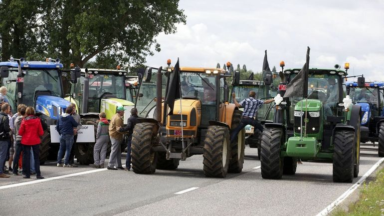 Jambes : une manifestation des agriculteurs perturbe la circulation