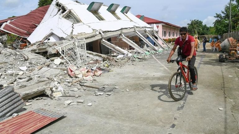 Le bilan atteint 72 morts dans le séisme aux Philippines