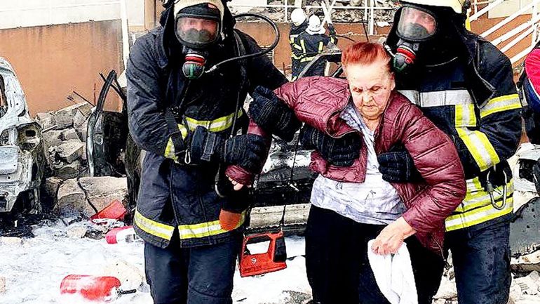 Au moins huit morts dans des frappes russes sur Odessa, des blessés, selon Zelensky