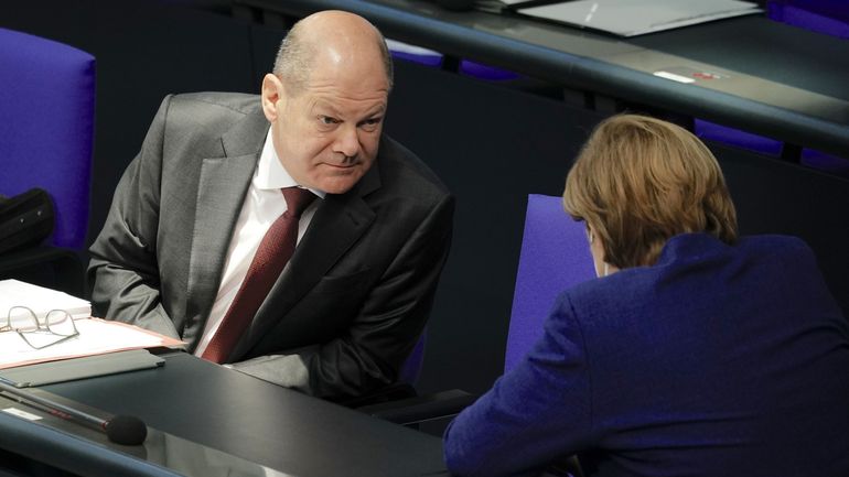 Qui pour succéder à Angela Merkel en Allemagne ? Olaf Scholz, un social-démocrate qui joue de ses points communs avec la chancelière
