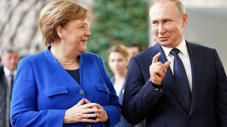 Ultime visite de Merkel à Poutine, un an après l'empoisonnement de Navalny