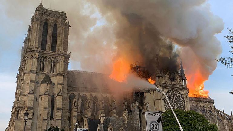 Cinq ans après, la justice cherche toujours ce qui a déclenché l'incendie de Notre-Dame de Paris