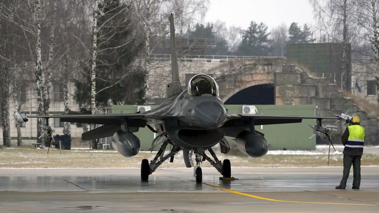 Guerre en Ukraine : la Russie met en garde les pays voisins de l'Ukraine accueillant ses avions de combat