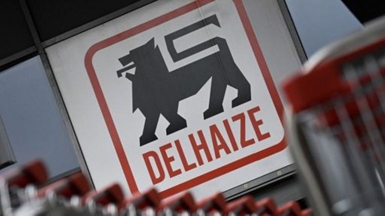 Cinq magasins Delhaize restent fermés, les huissiers poursuivent les constats