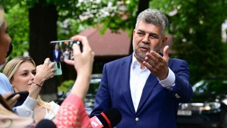 Présidentielle en Roumanie : le Premier ministre social-démocrate annonce sa démission